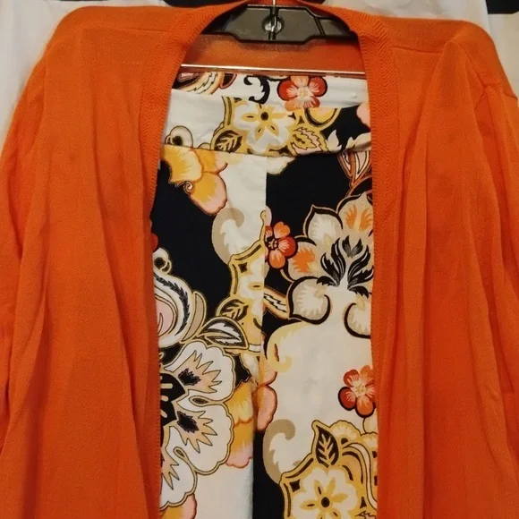 Chico's Orange and Black Ankle Cropped Pants & Cardigan - Picture 2 of 10
